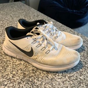 Women’s Nike Free Runs